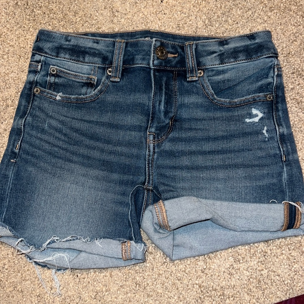 American Eagle Mid Rise Shorts